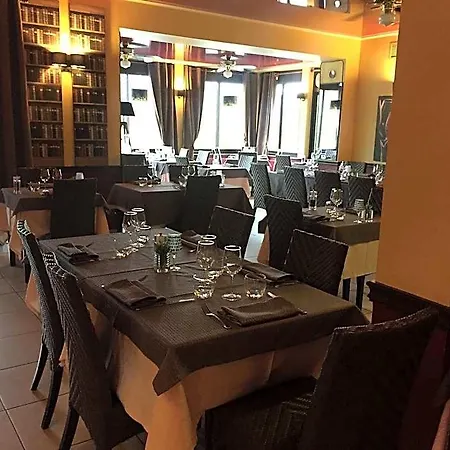 De L'oise Hotel 2*