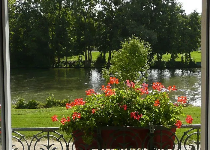 Hotel De L'oise Saint-Leu-dʼEsserent